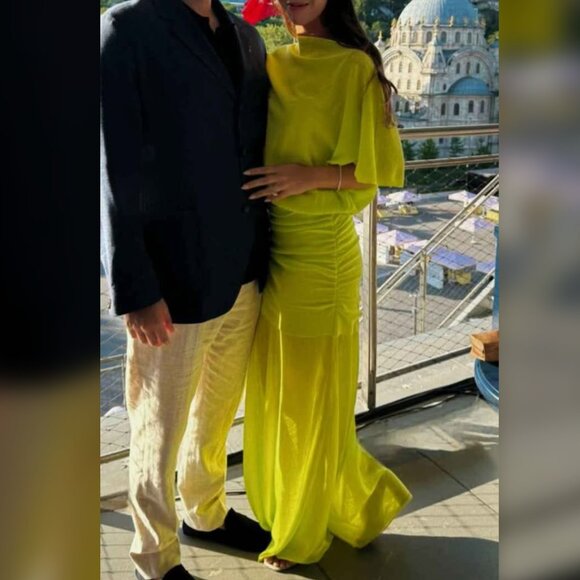 XS Zara Dress - Picture 2 of 2